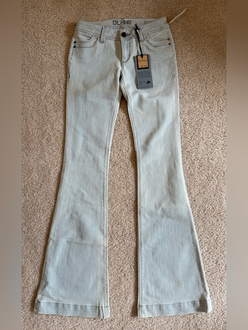 DL1961 Women’s Light Wash Flare Jeans
